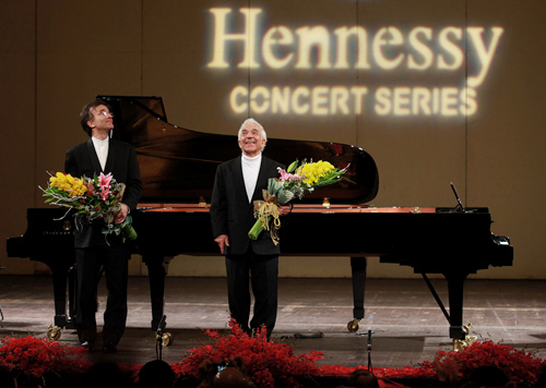 Dàn mỹ nhân hội tụ đêm nhạc sang trọng - 16