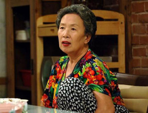 Dàn sao gây sốt của Ngoại già tuổi đôi mươi - 4