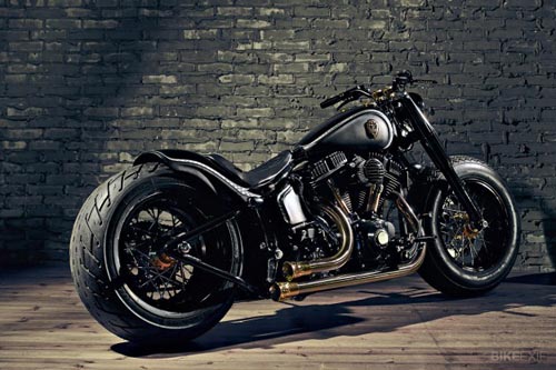 Harley Softail Slim độ cổ điển pha lẫn hiện đại - 1
