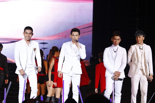 SNSD khiến fan Việt "vỡ tim" - 15