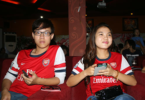 Hụt hẫng, nhưng fan Arsenal ngẩng cao đầu - 3