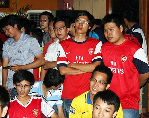 Hụt hẫng, nhưng fan Arsenal ngẩng cao đầu - 5