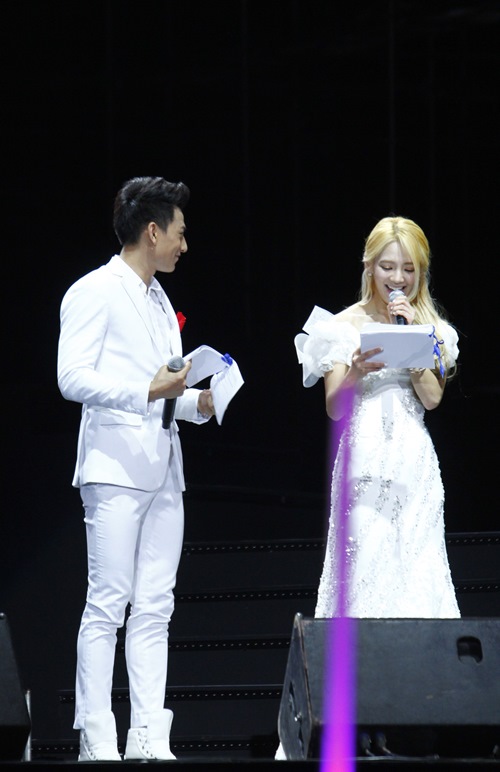 SNSD khiến fan Việt "vỡ tim" - 14