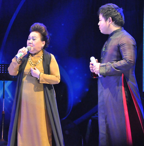 Quang Lê, Phương Mỹ Chi tung hứng ăn ý - 2