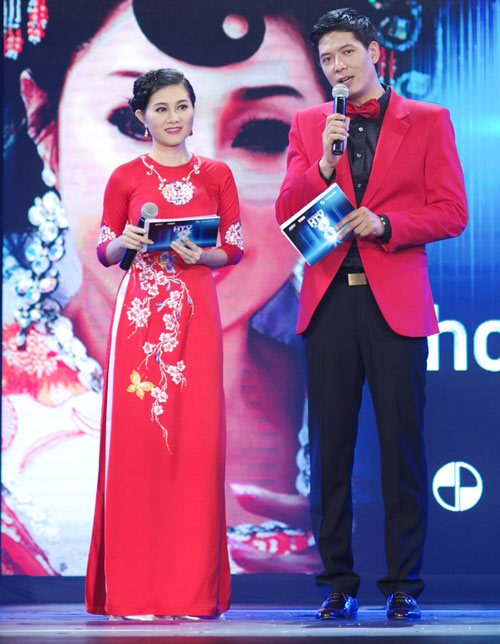 Bất ngờ Cẩm Ly diện bà ba cách điệu - 16