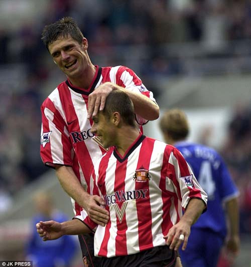 Suarez–Sturridge sắp thành song sát số 1 NHA - 4