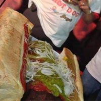 Phi thường - kỳ quặc - Chiếc hotdog lớn nhất thế giới nặng gần 60 kg