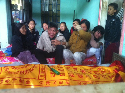 5 học sinh thương vong trên đường đi cắm trại - 2