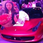 Ô tô - Xe máy - Dùng siêu xe Ferrari 458 cầu hôn bạn gái