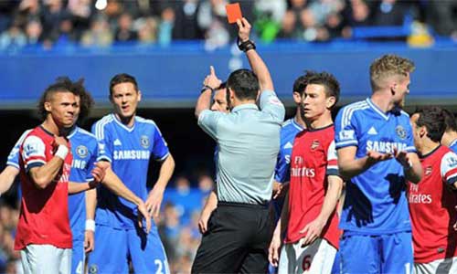 Đá đẹp, 101 thẻ đỏ & nỗi đau của Arsenal - 2