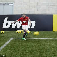 Bóng đá - Trước derby, Rooney luyện tuyệt kỹ đá phạt góc