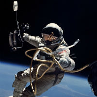 Phim - Chuyên gia vũ trụ "bắt thóp" bom tấn Gravity