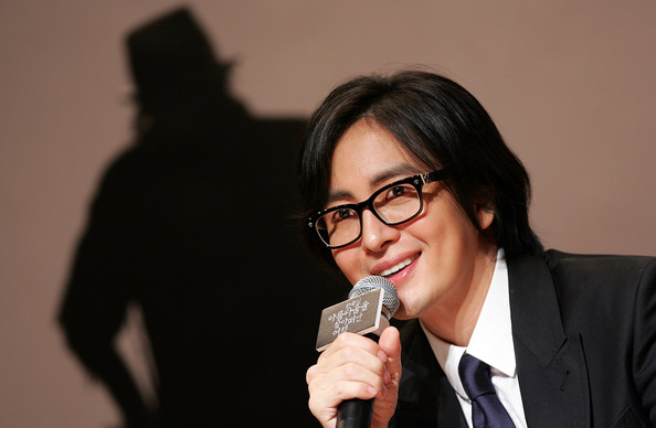 Choáng với tài sản kếch xù của Bae Yong Joon - 10