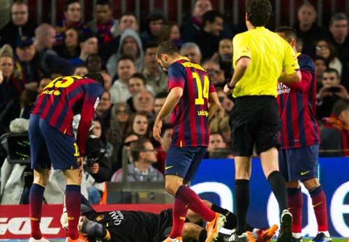 Barca trả giá đắt, Real chưa bỏ cuộc - 1