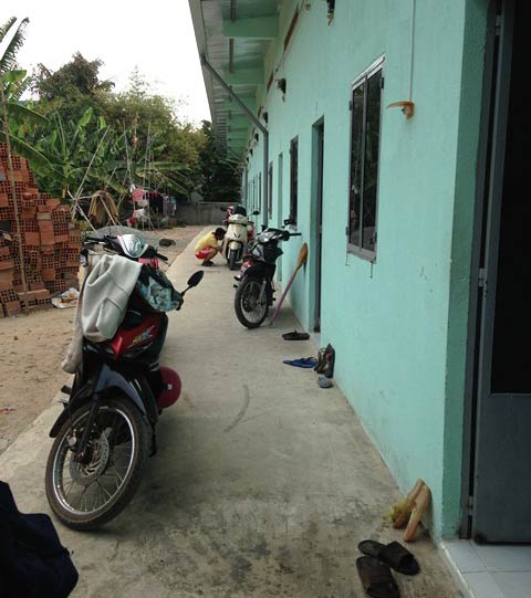 Táo tợn xông vào nhà cướp tài sản - 1