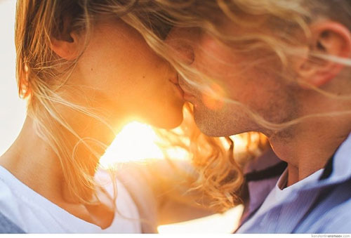 Thơ tình: Nụ hôn gió - 1