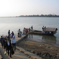 Tin tức trong ngày - Ngôi làng “ma” sau 15 năm mới có một đám cưới