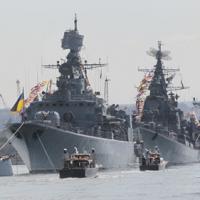 Tin tức trong ngày - Nga sẽ trả máy bay, tàu chiến lại cho Ukraine