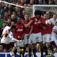 Bóng đá - MU – A.Villa: Chiếc phao cứu sinh