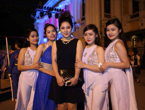 Hà Nội, 60 phút không đèn, không nến - 11