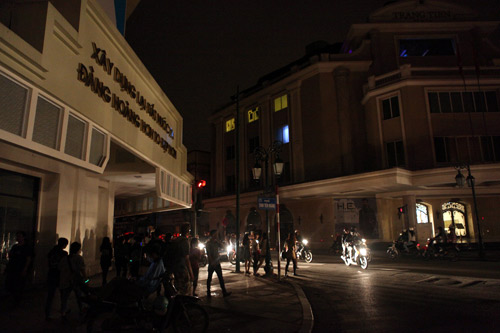 Hà Nội, 60 phút không đèn, không nến - 17