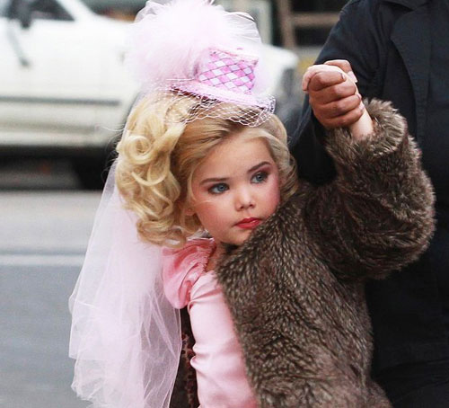 Hoa hậu HIV được cổ vũ nhiệt tình - 4