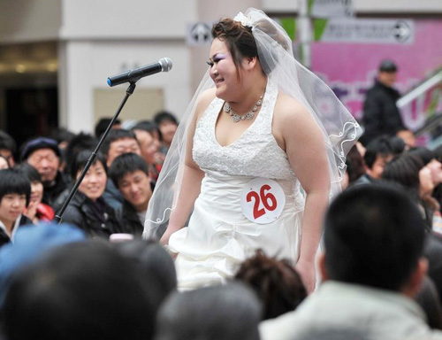 Hoa hậu HIV được cổ vũ nhiệt tình - 9