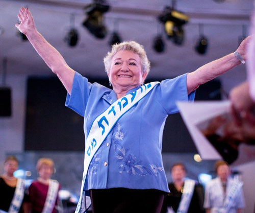 Hoa hậu HIV được cổ vũ nhiệt tình - 6