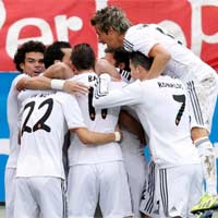 Bóng đá - Real thắng 5 sao: Bừng tỉnh sau cơn mê