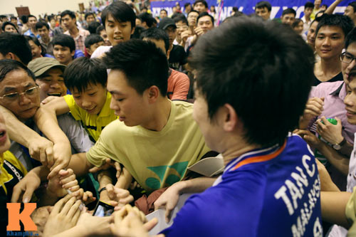 Fan Hà Nội "phát sốt" vì Tiến Minh - 2