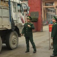 Thị trường - Tiêu dùng - Vì sao dưa vẫn đổ về cửa khẩu Tân Thanh?