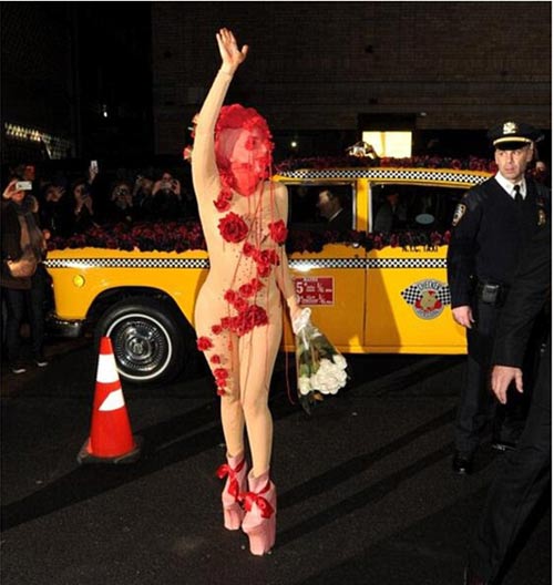Lady Gaga "xõa tới bến" đón sinh nhật tuổi 28 - 1