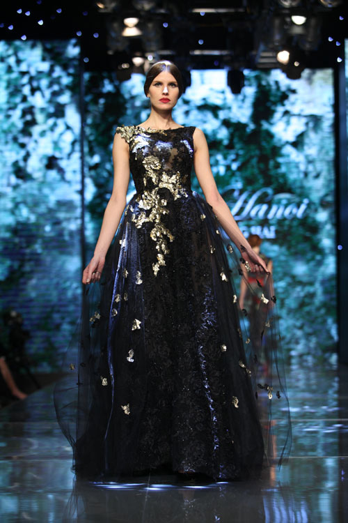 NTK Hoàng Hải đấu giá váy được gần 1 tỷ đồng - 5