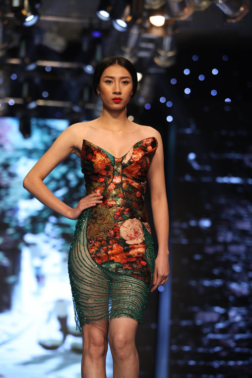 NTK Hoàng Hải đấu giá váy được gần 1 tỷ đồng - 11