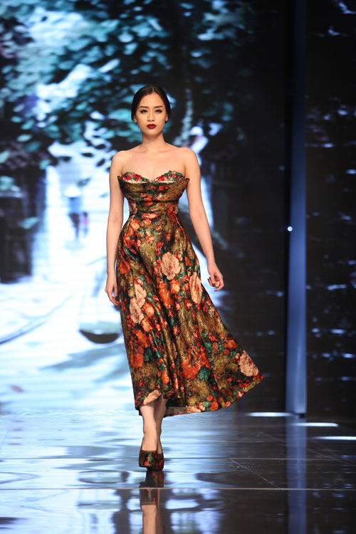 NTK Hoàng Hải đấu giá váy được gần 1 tỷ đồng - 12