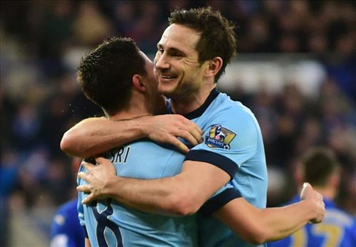 Lampard ở lại Man City đến hết mùa giải - 1