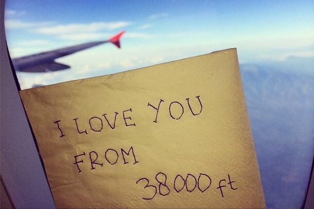 Nữ tiếp viên QZ8501: “Yêu anh từ 11.582 mét” - 1