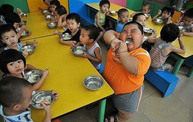 Những hình ảnh hài hước của người béo phì - 8