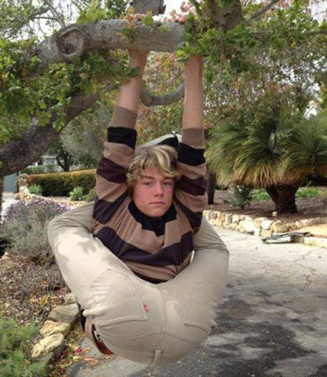 Phong cách nổi loạn “khác người” của các chàng trai - 7