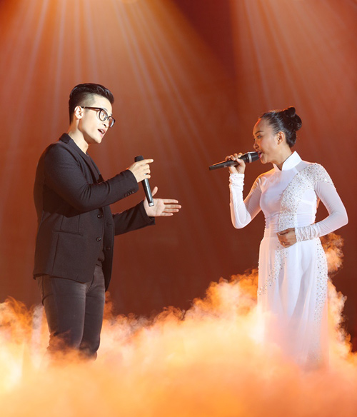 Chồng Đoan Trang tỏ tình vợ trước hàng triệu khán giả - 12