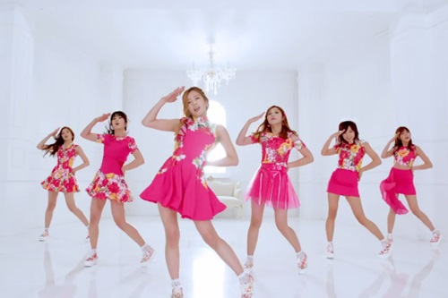 Top 10 ca khúc Hàn “đỉnh” nhất năm qua - 6