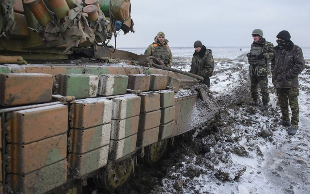 Đón năm mới ở vùng chiến sự Donetsk - 1