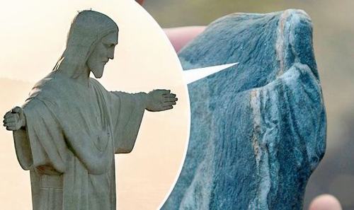 Thú vị “hòn đá thánh” mang hình hài giống Chúa Jesus - 1
