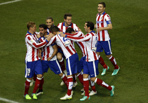 Chùm ảnh Real "sa lầy" ở Vicente Calderón - 11