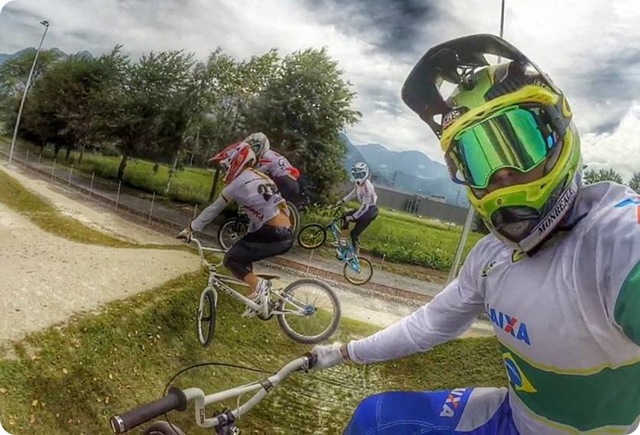 Những bức ảnh “tự sướng” kỳ quặc nhất - 4