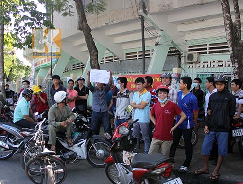 ĐTLA gặp “cơn sốt” HAGL-Công Phượng: Đau đầu vì vé - 1