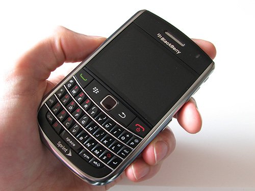 Đánh giá Blackberry 9650 – Smartphone sử dụng bàn phím qwerty - 1