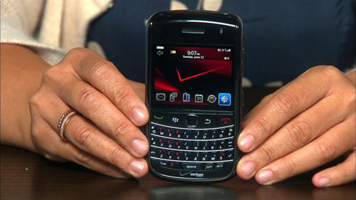 Đánh giá Blackberry 9650 – Smartphone sử dụng bàn phím qwerty - 2