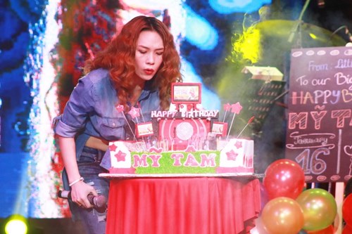 Mỹ Tâm muốn sinh 10 đứa con - 9