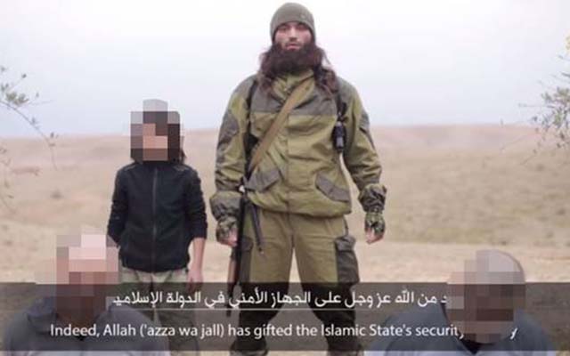 IS tung video chiến binh nhí hành quyết “các điệp viên” Nga - 1